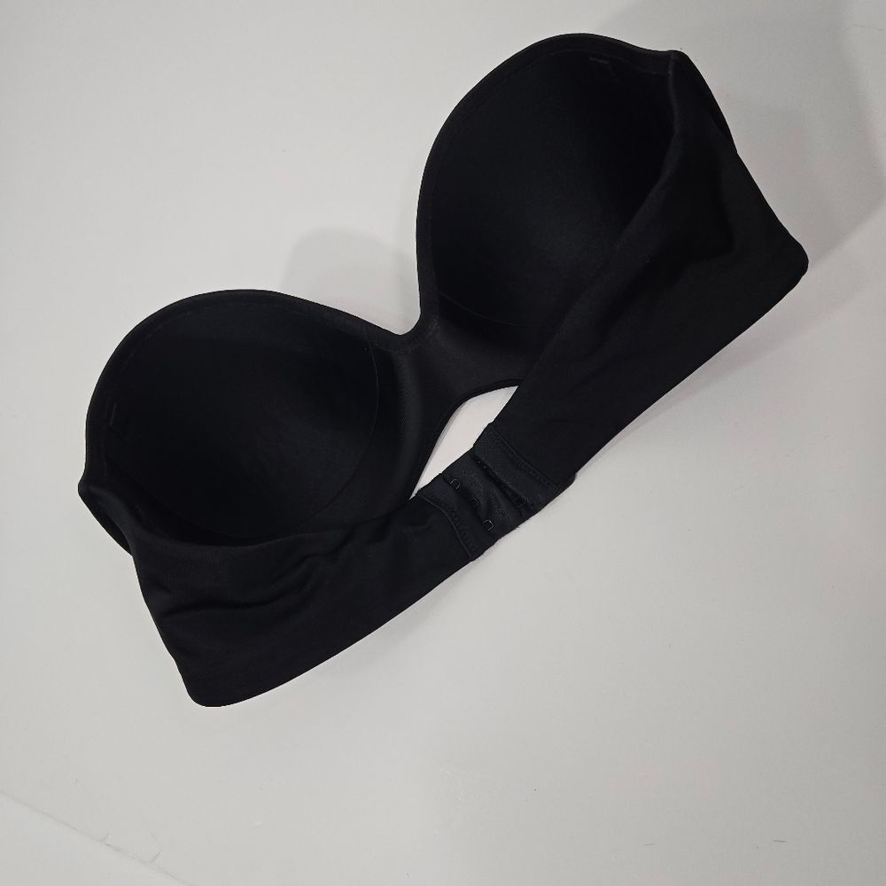 Warner's black strapless bra - Picture 7 of 12